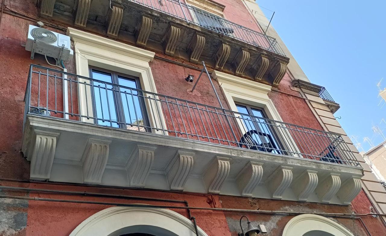 Stesicoro Art Home, In Centro Storico A カターニア エクステリア 写真